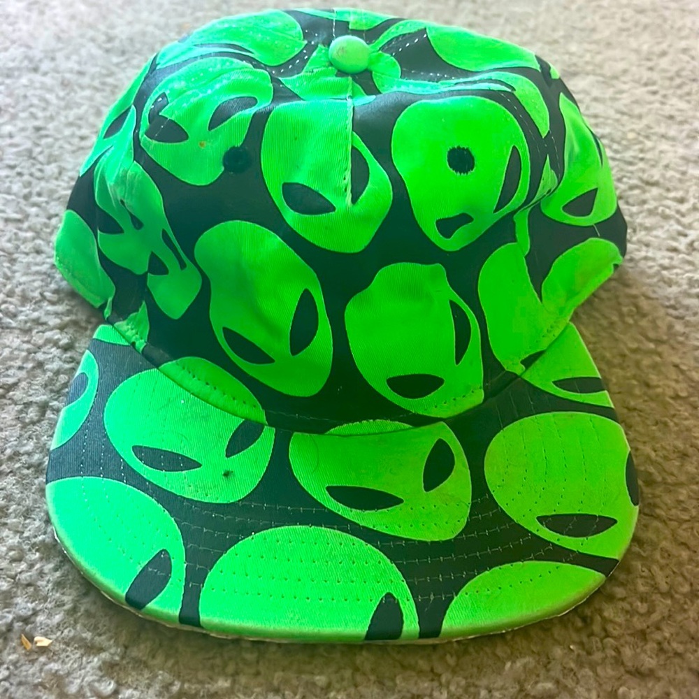 Green alien hat